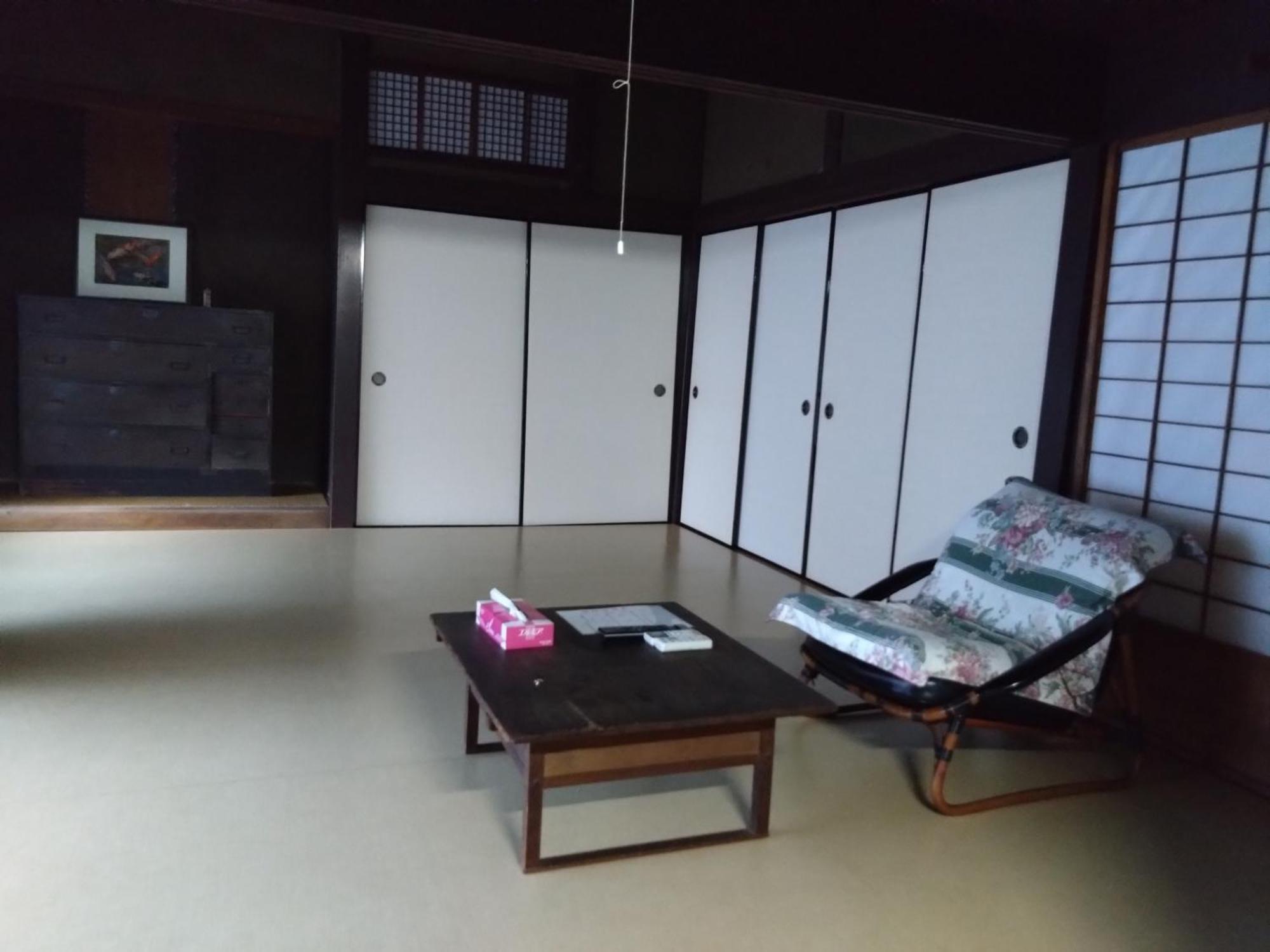 ゲストハウス　シン熊野 Tanabe Buitenkant foto